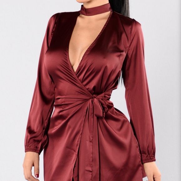 Get To Know Ya Dress - Burgundy - Picture 2 of 3